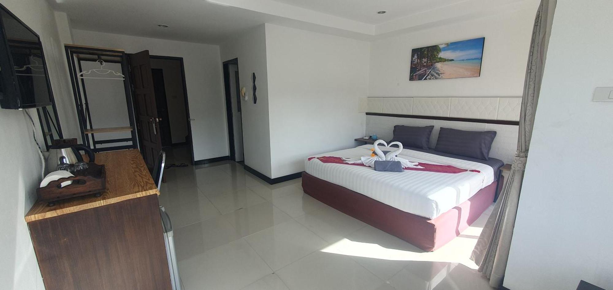 At Home Hotel Patong Dış mekan fotoğraf