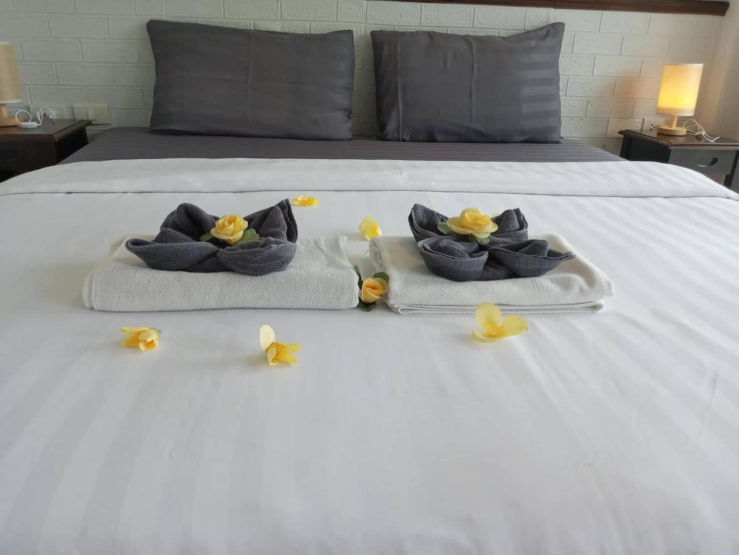 At Home Hotel Patong Dış mekan fotoğraf